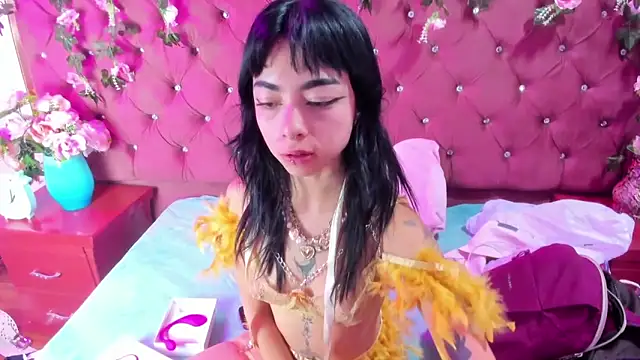  Ivy Luna online show from 03/08/26, 04:11