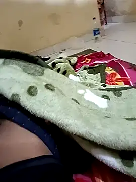 Snapshot of Dilboy94 chatting on 11/19/25, 12:43 Dilboy94 online show from 11/19/25, 12:43