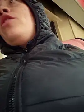 Rouse hot  online show from 11/21/25, 08:07