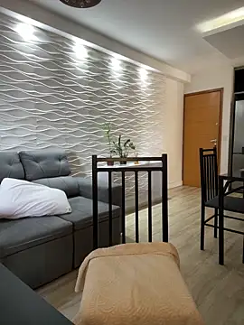 Snapshot of BelleRune chatting on 02/15/25, 07:17 BelleRune online show from 02/15/25, 07:17