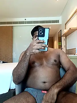 frolicme456 online show from 12/17/25, 08:53