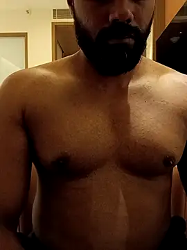 frolicme456 online show from 04/19/26, 05:23