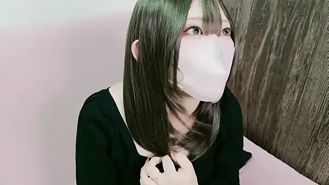 milkchan22 online show from 12/02/25, 12:54