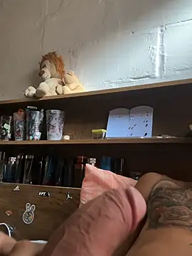 Snapshot of 24_c chatting on 03/04/26, 10:54 24 c online show from 03/04/26, 10:54