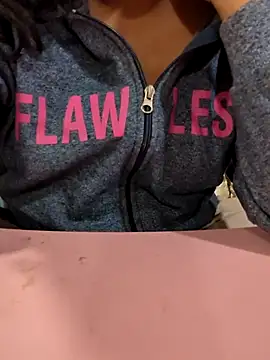 Snapshot of Kinky_Aleena chatting on 11/16/25, 08:03 Kinky Aleena online show from 11/16/25, 08:03