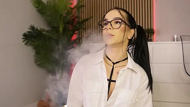 Miss Denisse online show from 12/02/25, 08:37