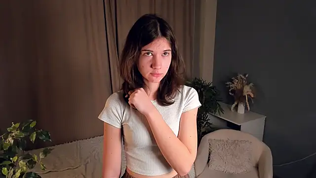 MarilynMun online show from 11/25/25, 02:22