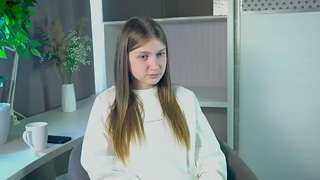 LesaFeldker online show from 11/20/25, 03:39