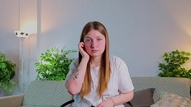 LesaFeldker online show from 11/27/25, 01:18