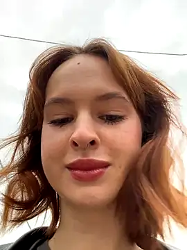 hani obsessed online show from 11/26/25, 09:21