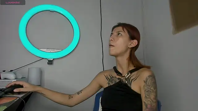 Hot play18 online show from 03/08/26, 10:24