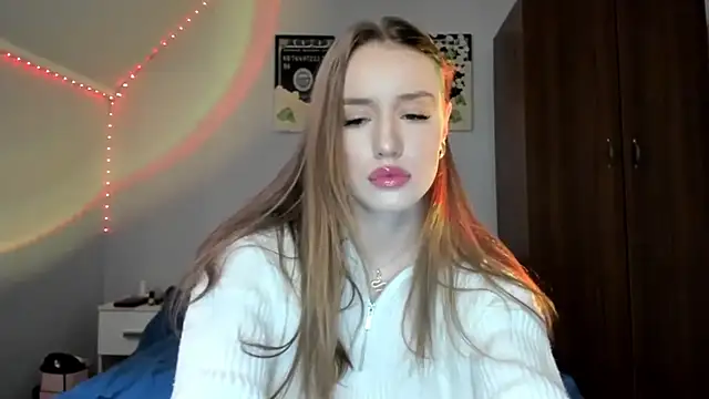 tinyglow online show from 12/18/25, 06:25