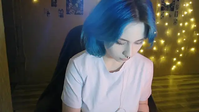 caramelleia online show from 11/30/25, 11:53