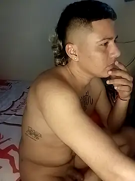 Snapshot of soymrandy chatting on 11/19/25, 08:25 soymrandy online show from 11/19/25, 08:25