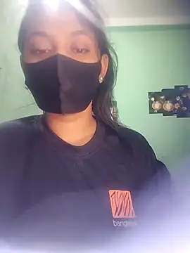 Disha Nur0 online show from 12/19/25, 10:39