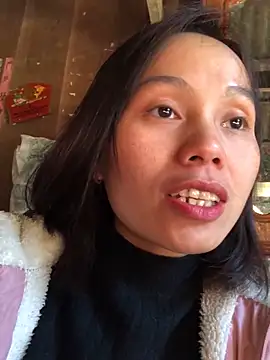 Trangbabylove online show from 11/29/25, 02:47