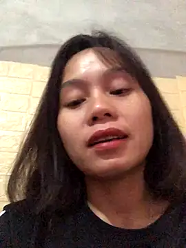 Trangbabylove online show from 12/15/25, 02:49