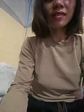 Trangbabylove online show from 06/14/26, 05:20