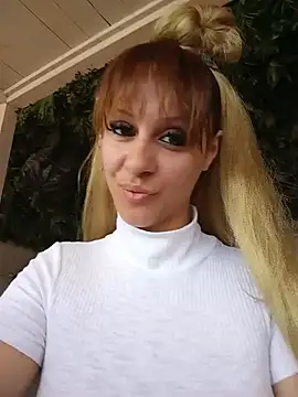 Snapshot of cleopatravodos chatting on 05/25/26, 12:55 cleopatravodos online show from 05/25/26, 12:55