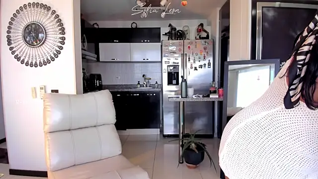 sofiasexhot online show from 04/12/26, 02:00