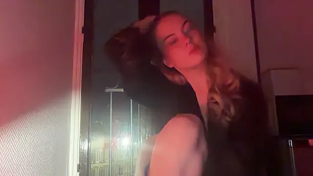 Snapshot of Josefinswe chatting on 01/13/26, 08:03 Josefinswe online show from 01/13/26, 08:03