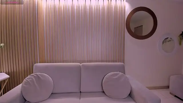 ZaraKafruni online show from 12/21/25, 03:57