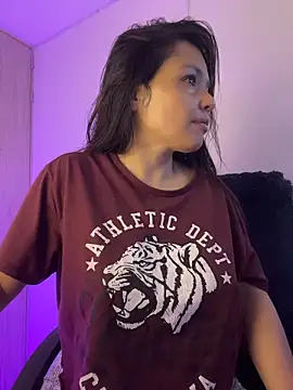 LaraDanverss online show from 03/18/26, 07:06