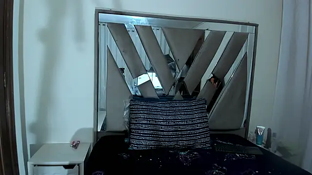 anisha zambrano online show from 01/16/26, 01:15