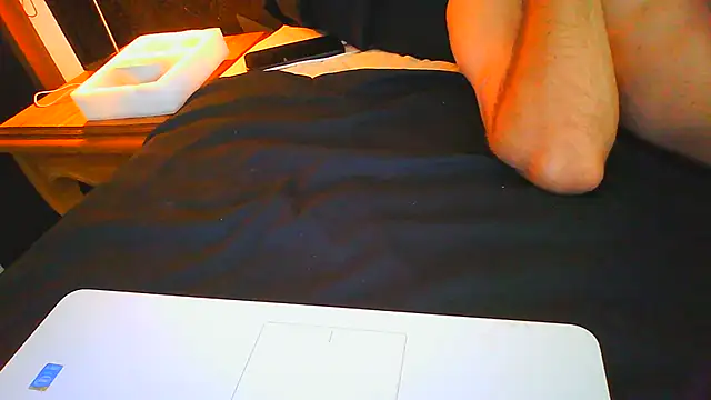 Snapshot of jibe13@xh chatting on 07/18/26, 01:37 jibe13xh online show from 07/18/26, 01:37
