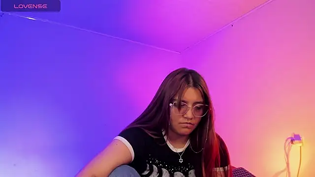 soy-anny1 online show from 11/26/25, 04:24