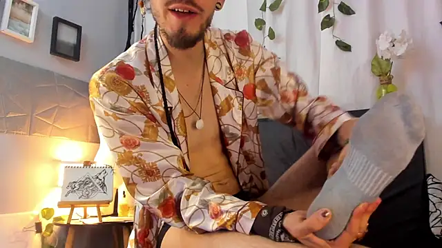 AngelDamianArt online show from 01/06/26, 12:09