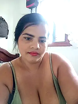  QueenSofia  online show from 11/20/25, 07:24