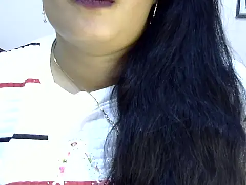Snapshot of Muskan_Jha chatting on 06/15/26, 01:24 Muskan Jha online show from 06/15/26, 01:24