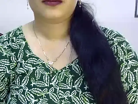 Snapshot of Muskan_Jha chatting on 06/20/26, 02:36 Muskan Jha online show from 06/20/26, 02:36