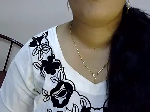 Snapshot of Muskan_Jha chatting on 07/03/26, 01:06 Muskan Jha online show from 07/03/26, 01:06