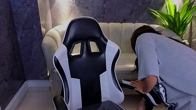 Emily Tx  online show from 12/02/25, 02:50