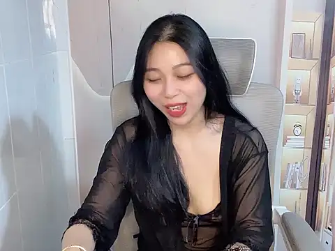 Lousii online show from 04/14/26, 02:34