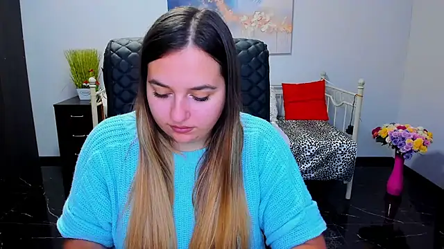 Snapshot of Maria_Bond chatting on 11/27/25, 06:37 Maria Bond online show from 11/27/25, 06:37