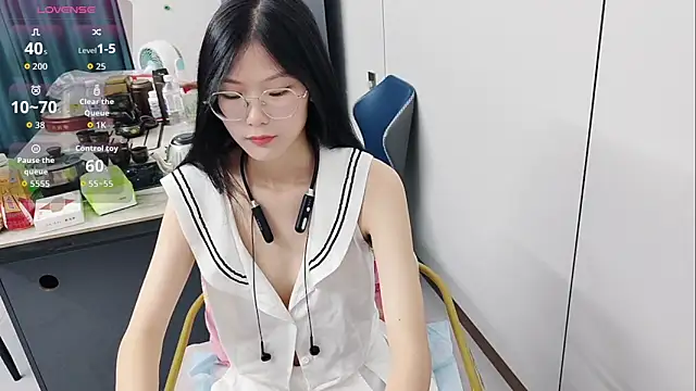 Snapshot of xlin-baby chatting on 05/07/26, 04:01 xlin-baby online show from 05/07/26, 04:01