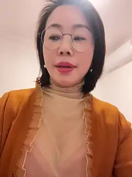 xiaoling2358 online show from 11/27/25, 01:24