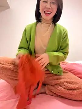 xiaoling2358 online show from 11/29/25, 01:47