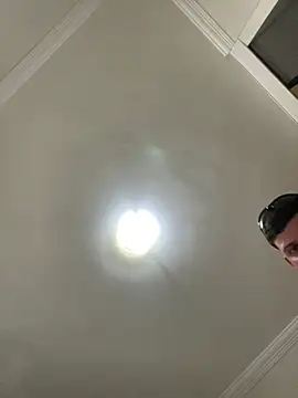 Snapshot of oIAcyber chatting on 11/15/25, 02:35 oIAcyber online show from 11/15/25, 02:35