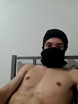 Snapshot of bnnzin chatting on 05/15/26, 03:46 bnnzin online show from 05/15/26, 03:46