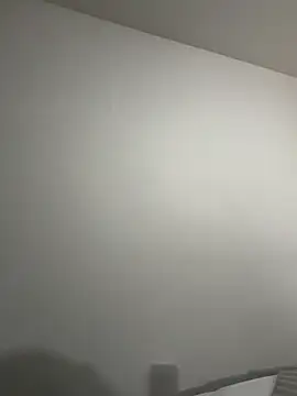 Snapshot of thiago_valmont chatting on 11/15/25, 06:37 thiago valmont online show from 11/15/25, 06:37