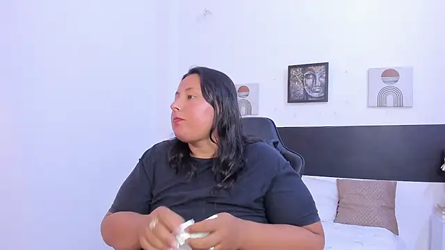 BWW-CINDY11 online show from 12/01/25, 03:22