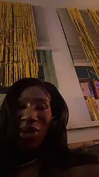 Snapshot of Motherbigbus chatting on 02/02/26, 12:37 Motherbigbus online show from 02/02/26, 12:37