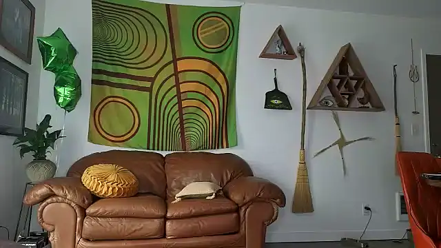 bruisedblossoms online show from 04/03/26, 05:11