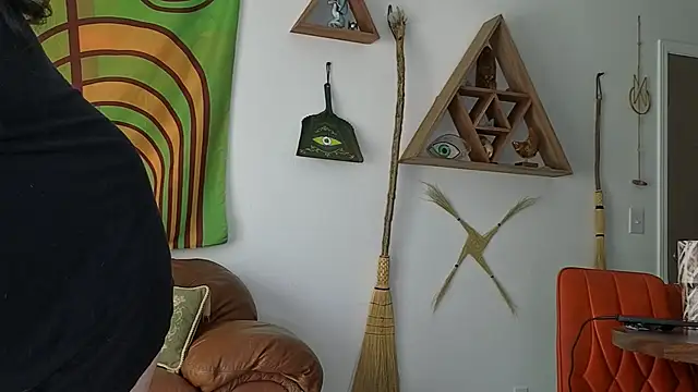 bruisedblossoms online show from 04/05/26, 05:10