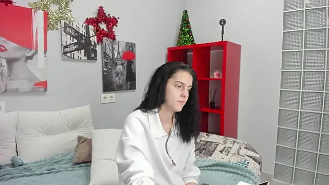 Lovely Audrey online show from 12/14/25, 01:16