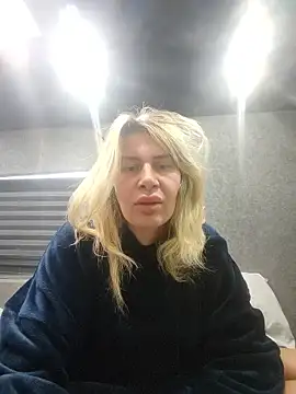 Snapshot of NaughtyClaudia_ chatting on 01/11/26, 12:32 NaughtyClaudia online show from 01/11/26, 12:32